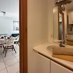 Appartement 1 Bedroom Lovely In